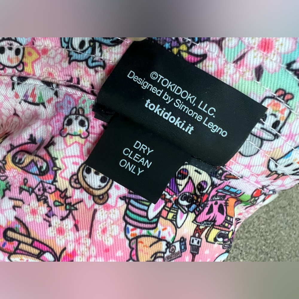 🐱Tokidoki Sakura Celebration Bucket Hat | Reversible | Hello Kitty and Friends - Picture 14 of 17